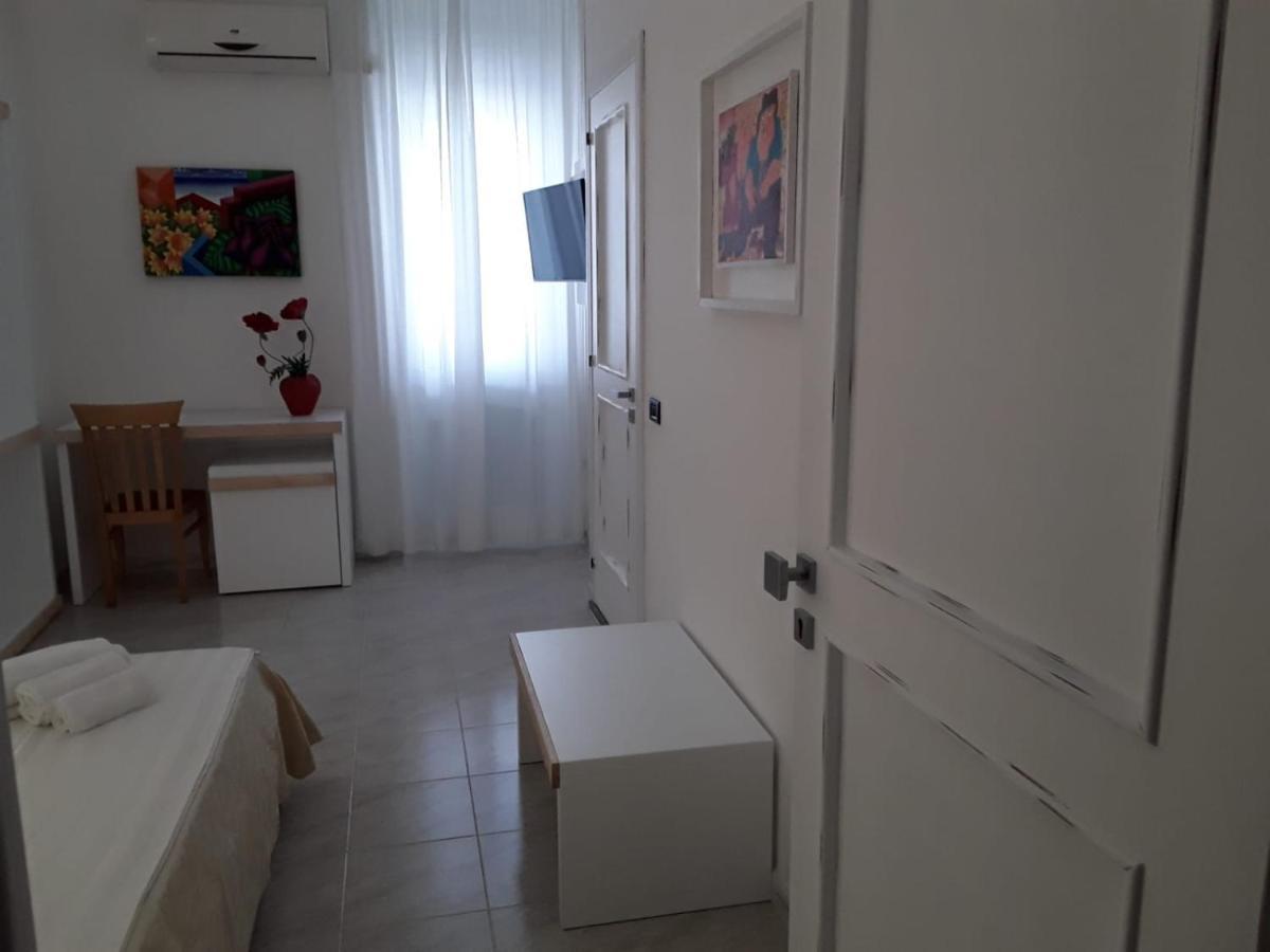 Porto Cesareo Hotel Eksteriør billede