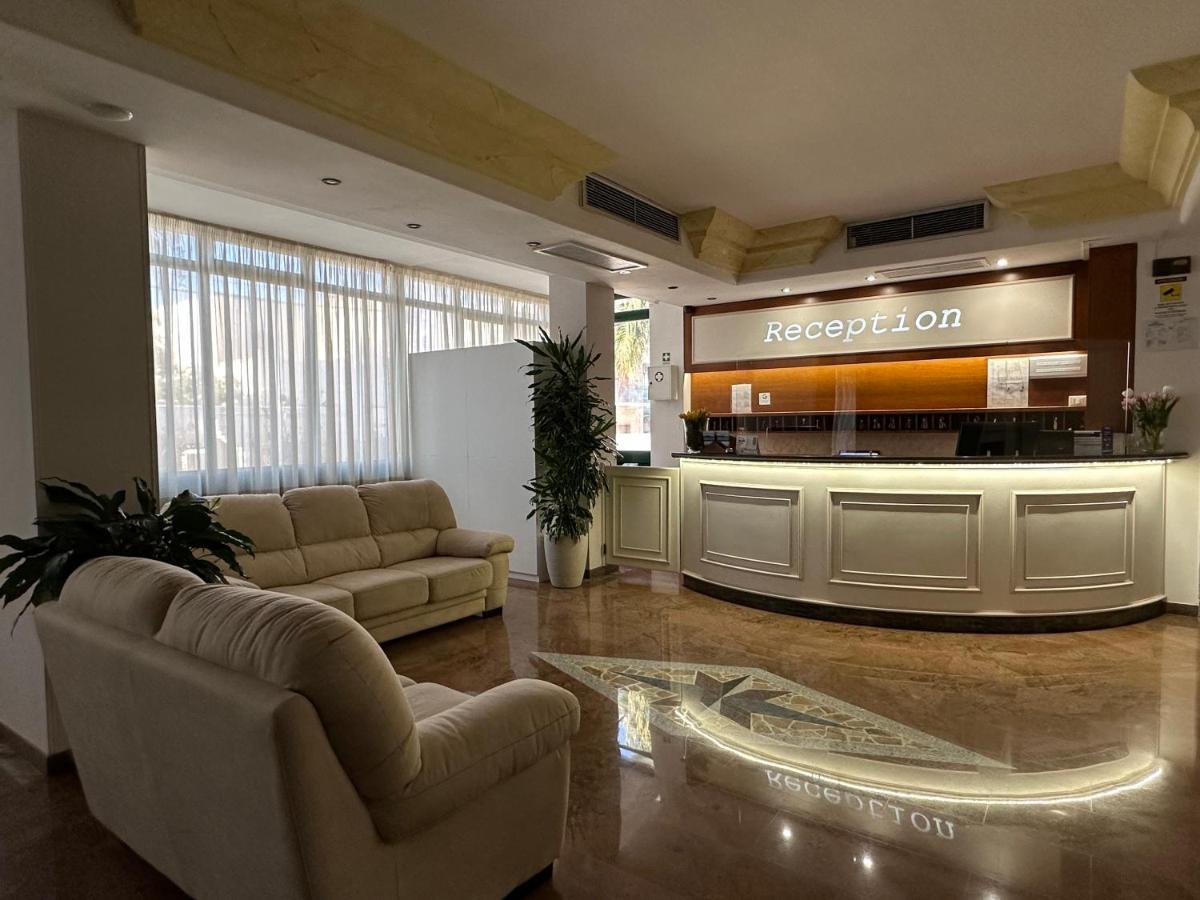 Porto Cesareo Hotel Eksteriør billede